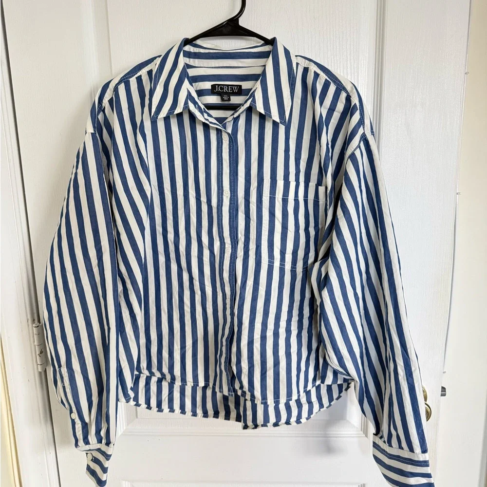 J. Crew Étienne cropped button-up shirt in striped cotton poplin - Picture 2 of 7